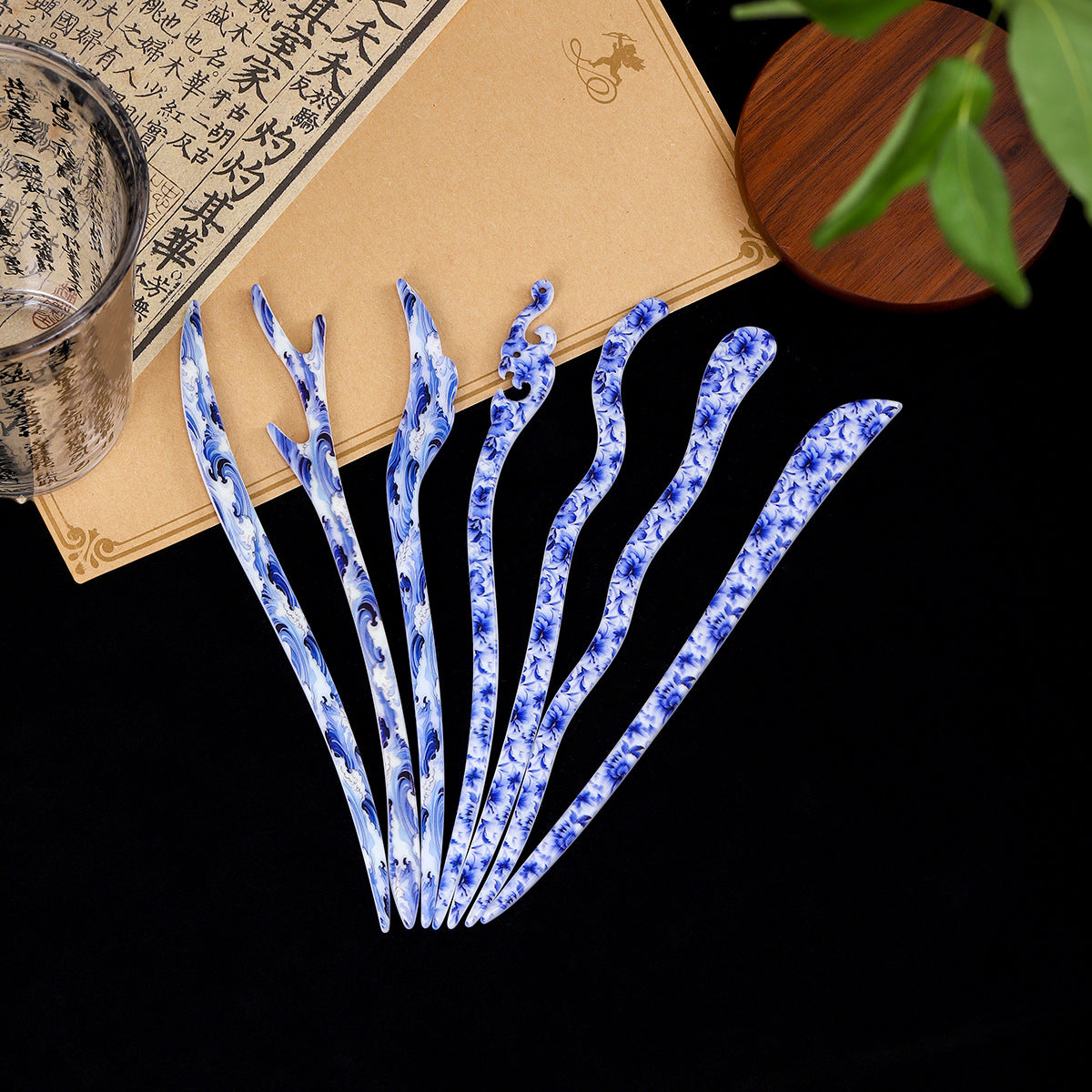 Chinese Classical Blue and White Porcelain Acrylic Hairpin